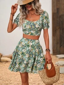 SHEIN VCAY Allover Floral Print Puff Sleeve Crop Top & Ruffle Hem Skirt - Green - View 5
