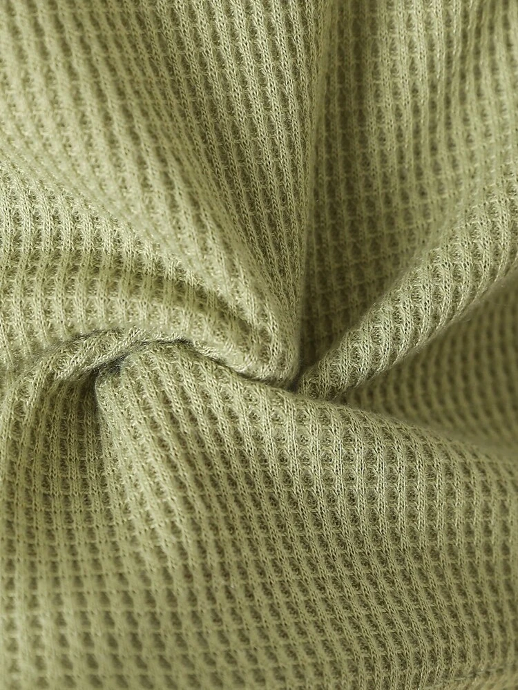 Baby Girl Letter Graphic Tank Top & Two Tone Shorts