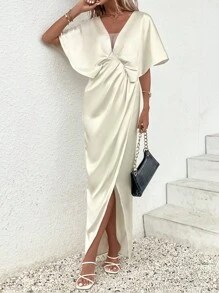 SHEIN Clasi 深V領蝙蝠袖褶邊圍裹下擺緞面連衣裙 - 米色 - 查看 4