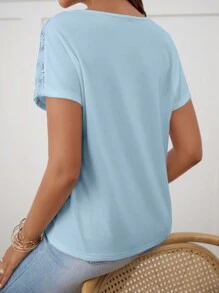 SHEIN Frenchy 蕾絲拼接蝙蝠袖T恤 - 淺藍色 - 查看 2