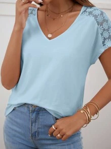 SHEIN Frenchy 蕾絲拼接蝙蝠袖T恤 - 淺藍色 - 查看 3