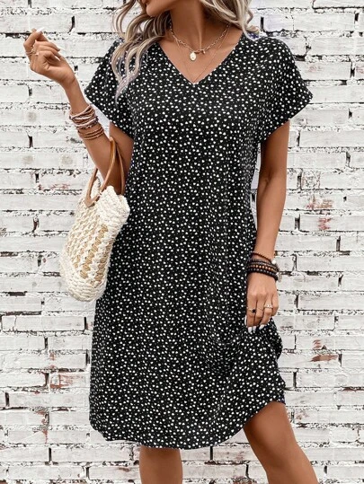 EMERY ROSE Heart Print Batwing Sleeve Dress