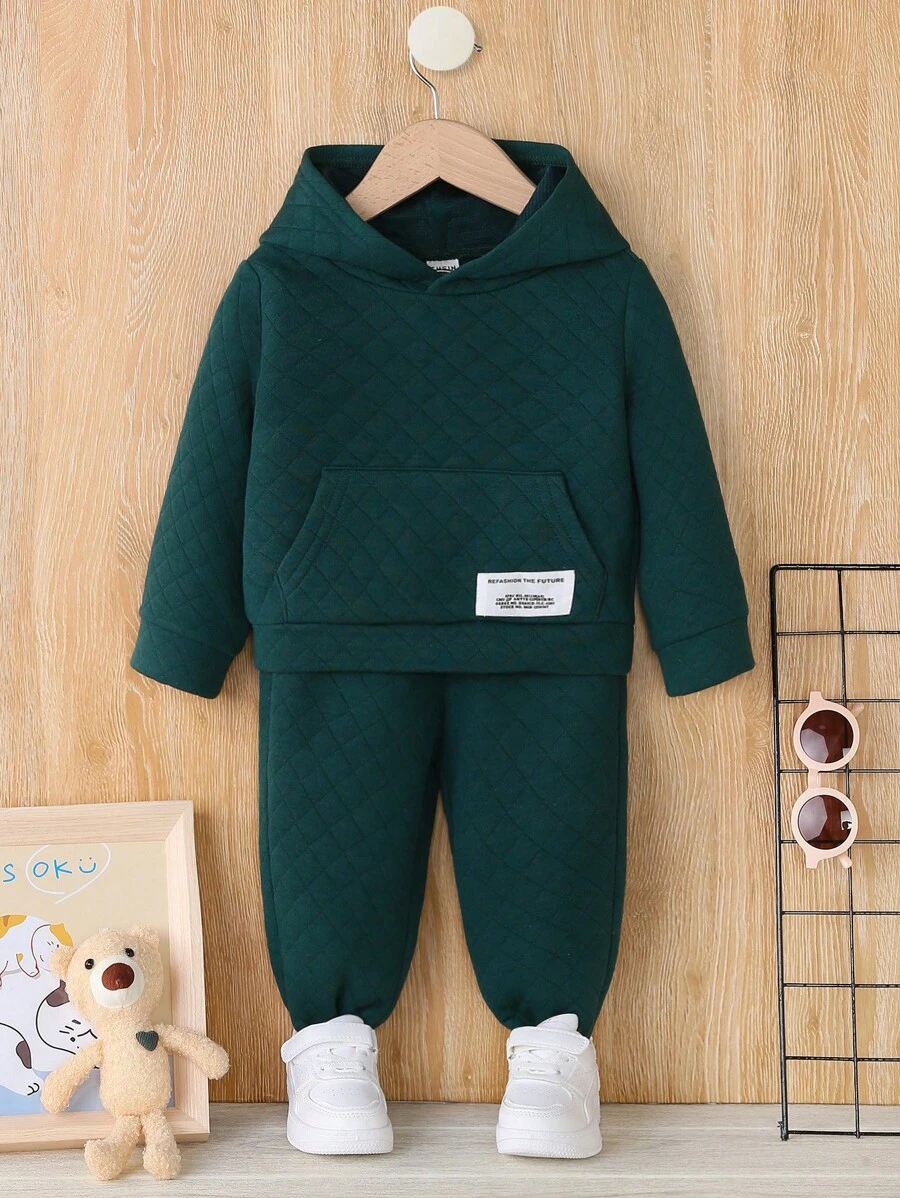 SHEIN 男嬰字母貼布袋鼠口袋連帽衫和運動褲 - 墨綠色 - 查看 1