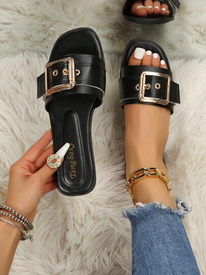 女士镂空搭扣装饰凉拖鞋，朋克风黑色平底凉鞋，春夏穿搭
