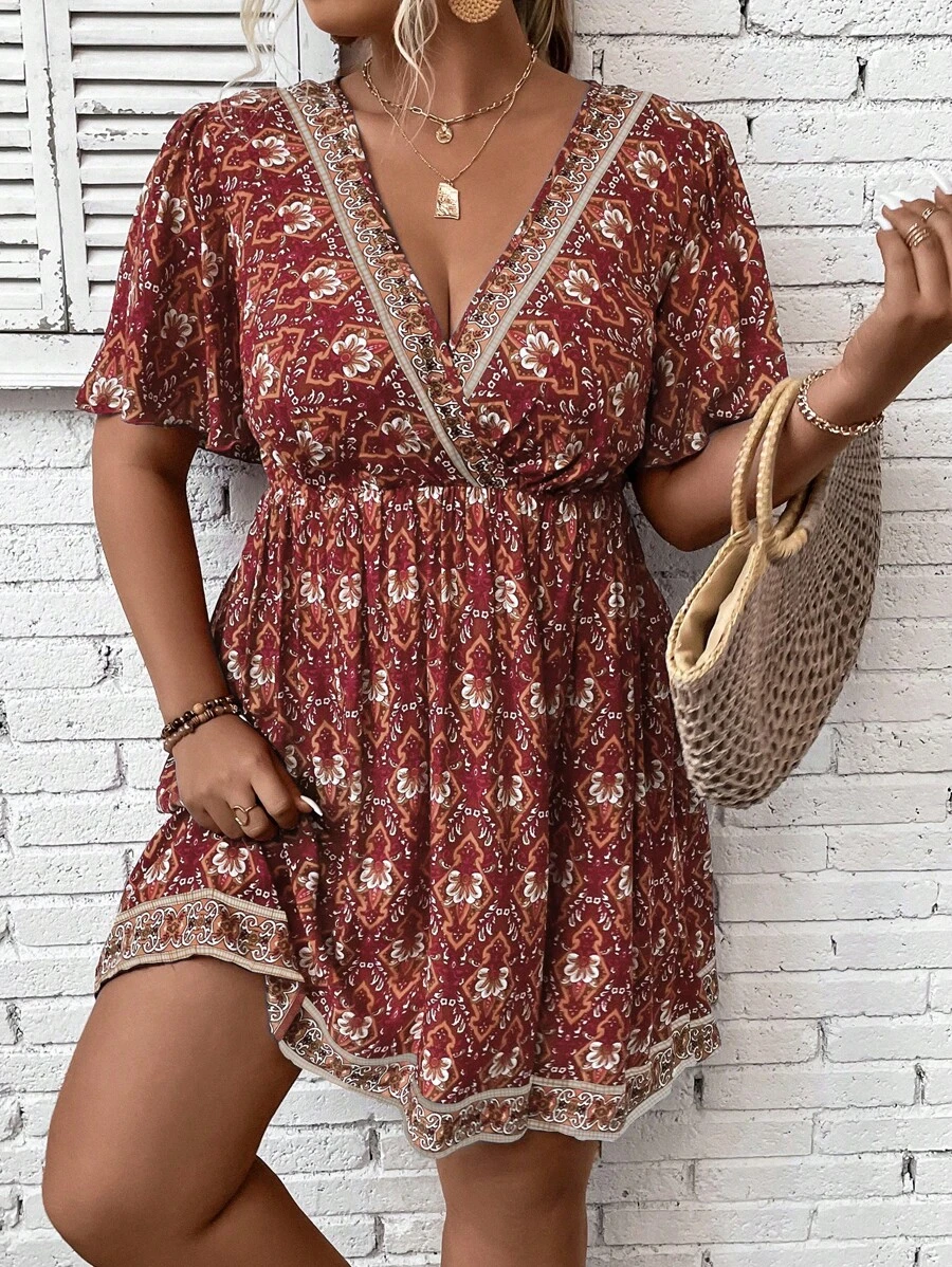 SHEIN LUNE 大碼印花蝴蝶袖洋裝 - 彩色 - 查看 1