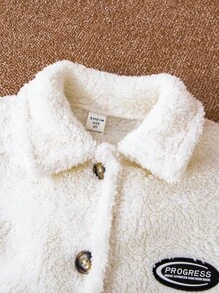SHEIN Chica preadolescente Abrigo teddy con diseño de parche de letra sin jersey