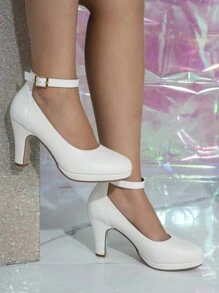 1双搭扣粗跟高跟鞋，纯色百搭，适合通勤、职业场合、派对等各种场合，优雅的闭趾女鞋，厚底高跟鞋