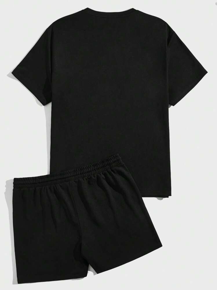 Manfinity RebelGame Men Plus Reflective Bear Print Tee & Drawstring Waist Shorts - Black - View 2