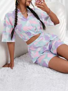SHEIN EZwear 迷彩印花落肩袖短款襯衫和翻蓋細節短褲 - 彩色 - 查看 6
