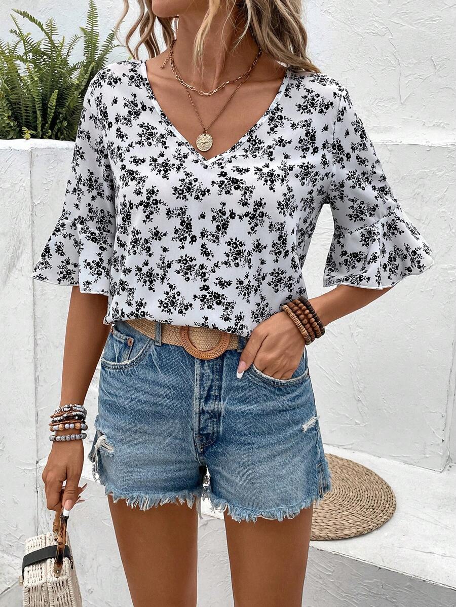 SHEIN VCAY 碎花喇叭袖襯衫 - 黑與白 - 查看 1