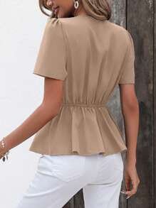 SHEIN Clasi Chất rắn Surplice cổ Áo sơ mi Peplum - Màu Khaki - Xem 2