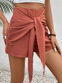 SHEIN Frenchy 素色前打結短褲 - 紅木色 - 查看 3