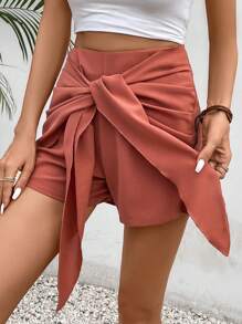 SHEIN Frenchy 素色前打結短褲 - 紅木色 - 查看 4