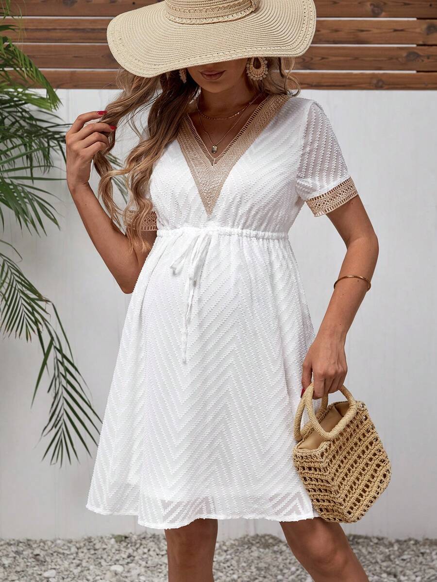 SHEIN 孕婦蕾絲拼接腰部抽繩連衣裙 - 白色 - 查看 1