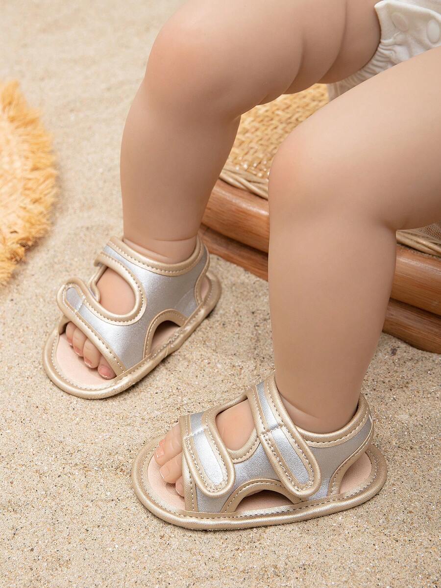 女婴夏季双色钩环扣露跟平底凉鞋 - 金色 - 查看 1