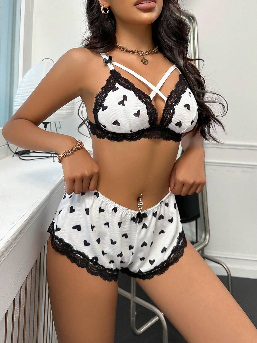 心形印花蕾絲邊文胸和內褲情趣套裝 - 黑與白 - 查看 1