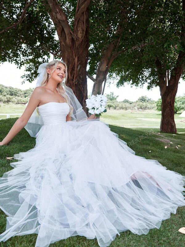 Romantic Strapless Wedding Dress Bridal Gown With Layered Ruffled Tulle Skirt & A-Line Silhouette - Perfect For Classic Weddings, Graduation Dress, Evening Gala Receptions, Birthday Women Outfits,Bride