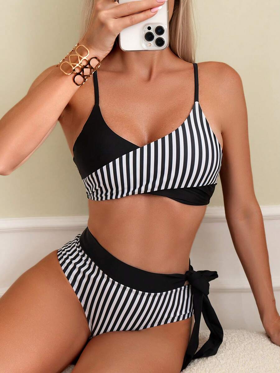 Bañador bikini de rayas con nudo lateral - Blanco y Negro - Ver 1