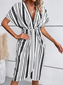 SHEIN LUNE Đầm Chia Hình học Sọc Giải trí - Đen và trắng - Xem 3