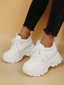 小码女士厚底休闲运动鞋，简约风格