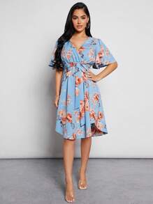 SHEIN 孕婦印花蝴蝶袖繫腰帶連衣裙 - 彩色 - 查看 3