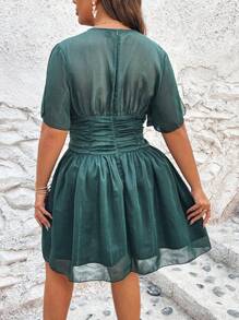 SHEIN VCAY Đầm Plus Size Xù màu trơn Giải trí - Màu xanh lá cây đậm - Xem 2