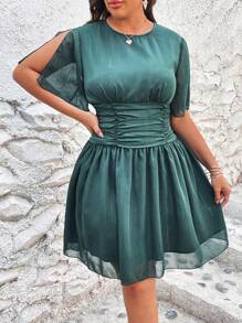 SHEIN VCAY Đầm Plus Size Xù màu trơn Giải trí - Màu xanh lá cây đậm - Xem 1