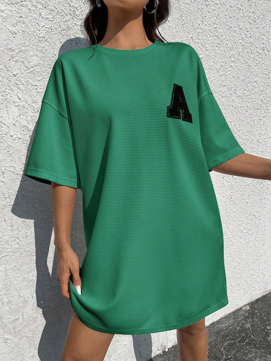 SHEIN EZwear 字母貼布落肩T恤洋裝 - 綠色 - 查看 1
