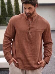 Manfinity Homme 男士純棉純色半扣掀蓋前袋襯衫 - 咖啡棕 - 查看 4