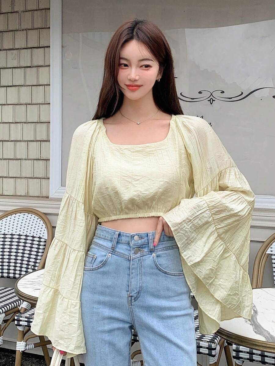 DAZY 纯色喇叭袖短款衬衫，荷叶边，秋季女装长袖上衣 - 米色 - 查看 1