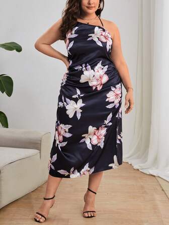 SHEIN Privé Rygglös Gardinomtag Blommig Slumpmässigt Tryck Elegant Plus Size Klänning