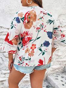 SHEIN VCAY Plus Floral Print Guipure Lace Trim Blouse - White - View 2