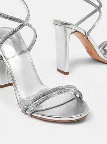 SheIn SXY 女士水鑽裝飾腿部繫帶設計粗跟涼鞋,魅力四射綁帶涼鞋適合派對 - 銀色 - 查看 6
