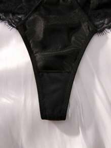 Contrast Lace Underwire Lingerie Set - Black - View 4