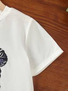 SHEIN 女大童人像圖案T恤和波卡圓點闊腿褲套裝 - 藍白色 - 查看 4