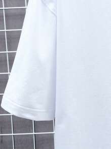 Manfinity EMRG 男士大码卡通和字母圖案T恤 - 白色 - 查看 5