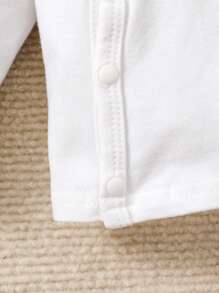 SHEIN Vintaside Kids Baby Boy Cartoon Graphic Button Front Tee & Pants & Hat