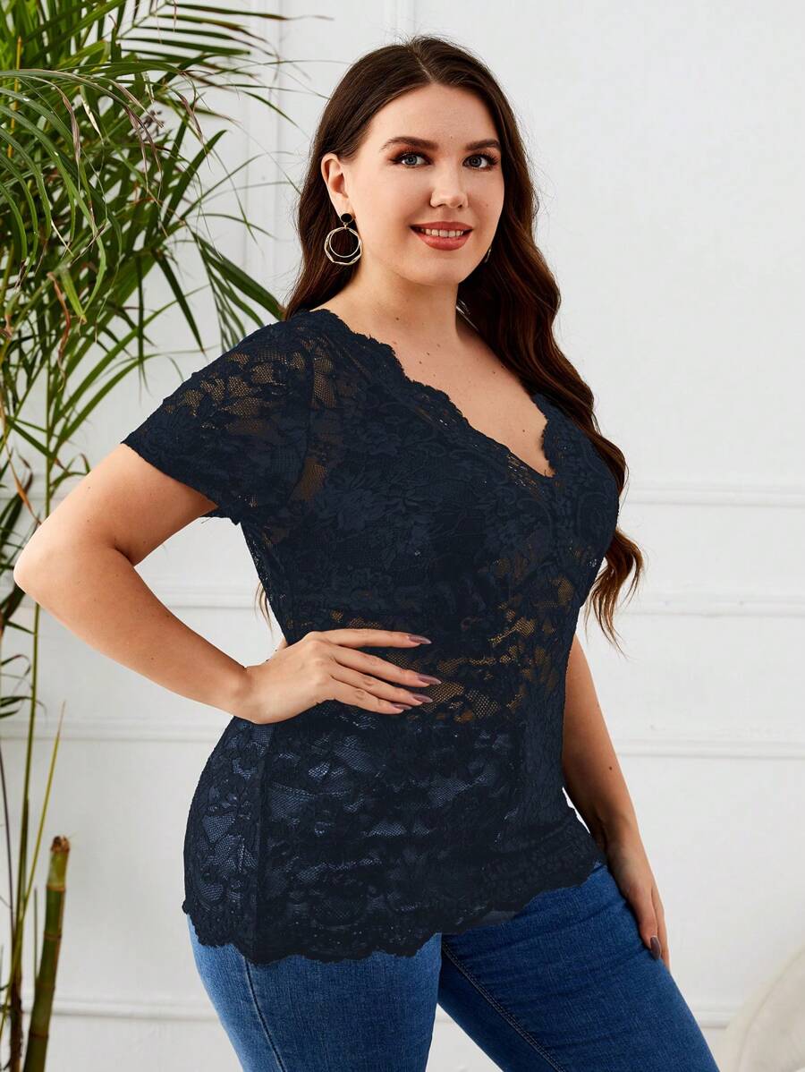 SHEIN LUNE 大碼貝殼邊蕾絲上衣不附文胸 - 藏蓝色 - 查看 1