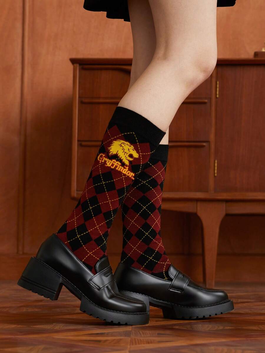 HARRY POTTER X SHEIN 1雙女性獅子頭圖案學院風高筒襪 - 彩色 - 查看 1