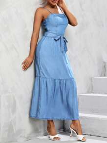 SHEIN Privé 荷葉邊腰帶牛仔吊帶連衣裙 - 中等水洗藍 - 查看 2