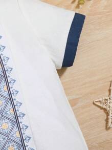 SHEIN قميص بطباعة دمشقية مقلم متباين أزرار أمامية للاولاد الاطفال - أبيض - مشاهدة 3