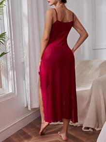 蕾丝细节 M 形开叉大腿睡裙睡裙长裙