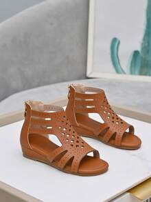 Girls Hollow Out Open Toe Back Zipper Flat Sandals For Summer - Brown - View 4