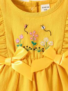 SHEIN Newborn Baby Girl Floral Embroidery Ruffle Trim Bow Front Dress - Yellow - View 5
