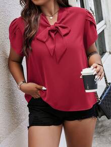Calvaya 大碼繫帶領花瓣袖襯衫 - 酒紅色 - 查看 3