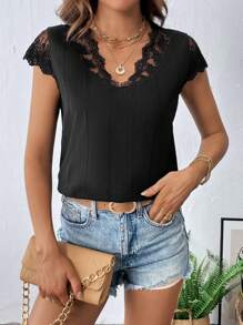 SHEIN Privé 蕾絲拼接V領襯衫 - 黑色 - 查看 4