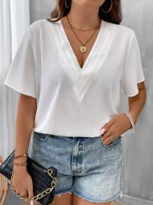 SHEIN LUNE Plus Solid V Neck Blouse - White - View 6