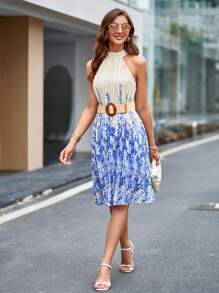 Aveloria Floral Print Pleated Halter Dress - Blue and White - View 4