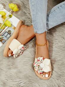 Sandalias planas con decoración de flores para mujer, sandalias de diapositivas de punta abierta color beige para vacaciones y atuendos de playa - Beis - Ver 7