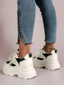 Giày thể thao nêm có dây buộc phía trước họa tiết chữ cái cho nữ, Giày thể thao kiểu dáng thể thao - Đen và trắng - Xem 4